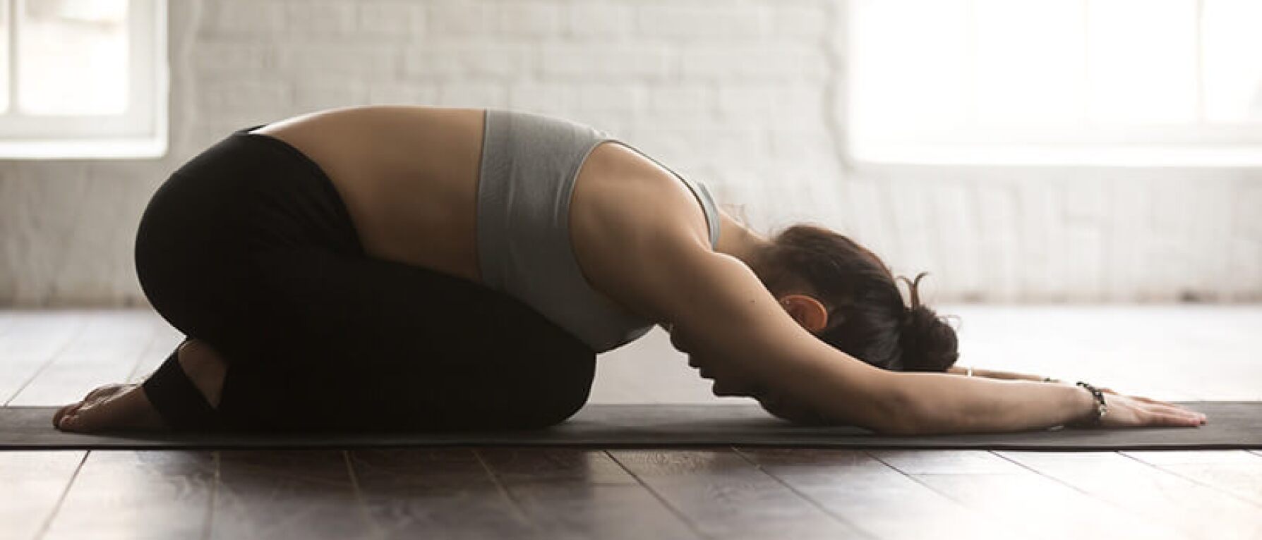 30 min Yin Yoga for your HEART Chakra 💗 Emotional Healing Upper Body Yin :  r/entirebodyexercise