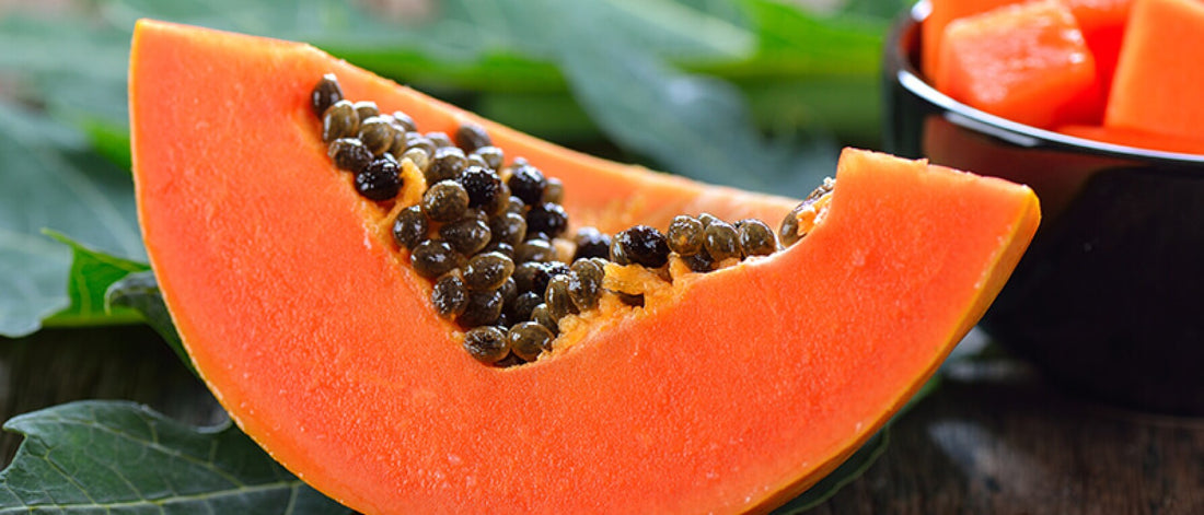 Papaya Fruit: 3 Health Benefits and 5 Recipes
